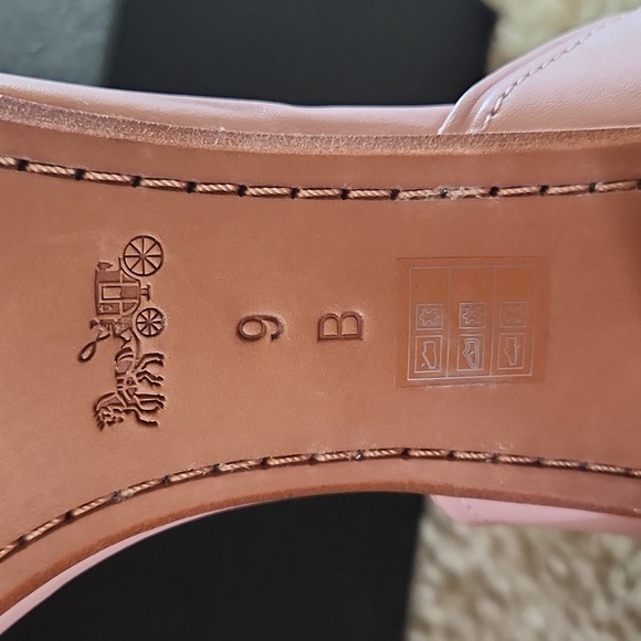 Gorgeous NWT IOB Coach Paige Studded Mat Pink Leather Heeled Sandals 👡💗 - Picture 9 of 16
